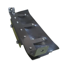 DEFLETOR DO CONDENSADOR INFERIOR PARA MÁQUINAS CNH - CÓD. 51600265 - TECNOMAQ CASCAVEL