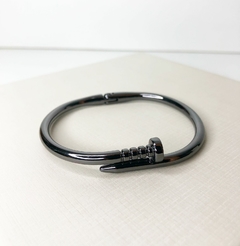 Bracelete Prego na internet