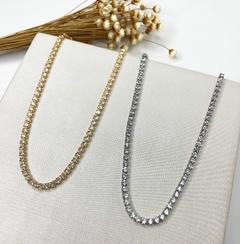 Chocker Riviera na internet