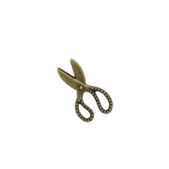 Pingente Tesoura - ouro velho - comprar online