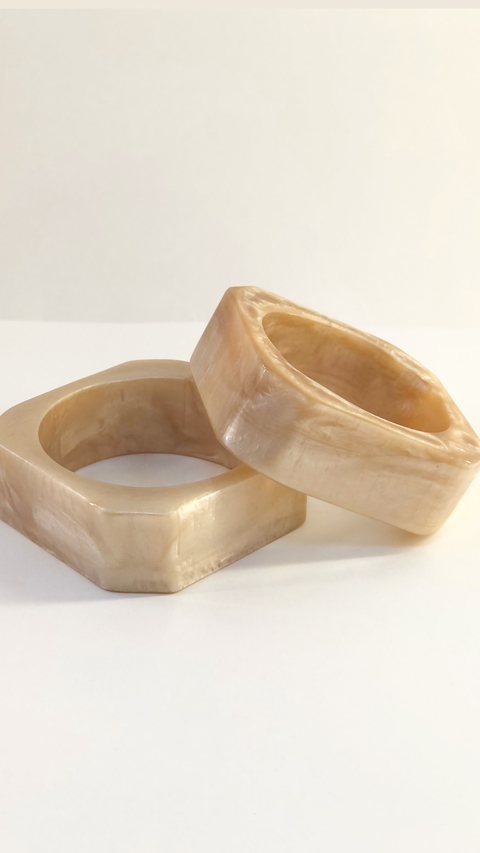 Bracelete perolado quadrado (unidade) - comprar online