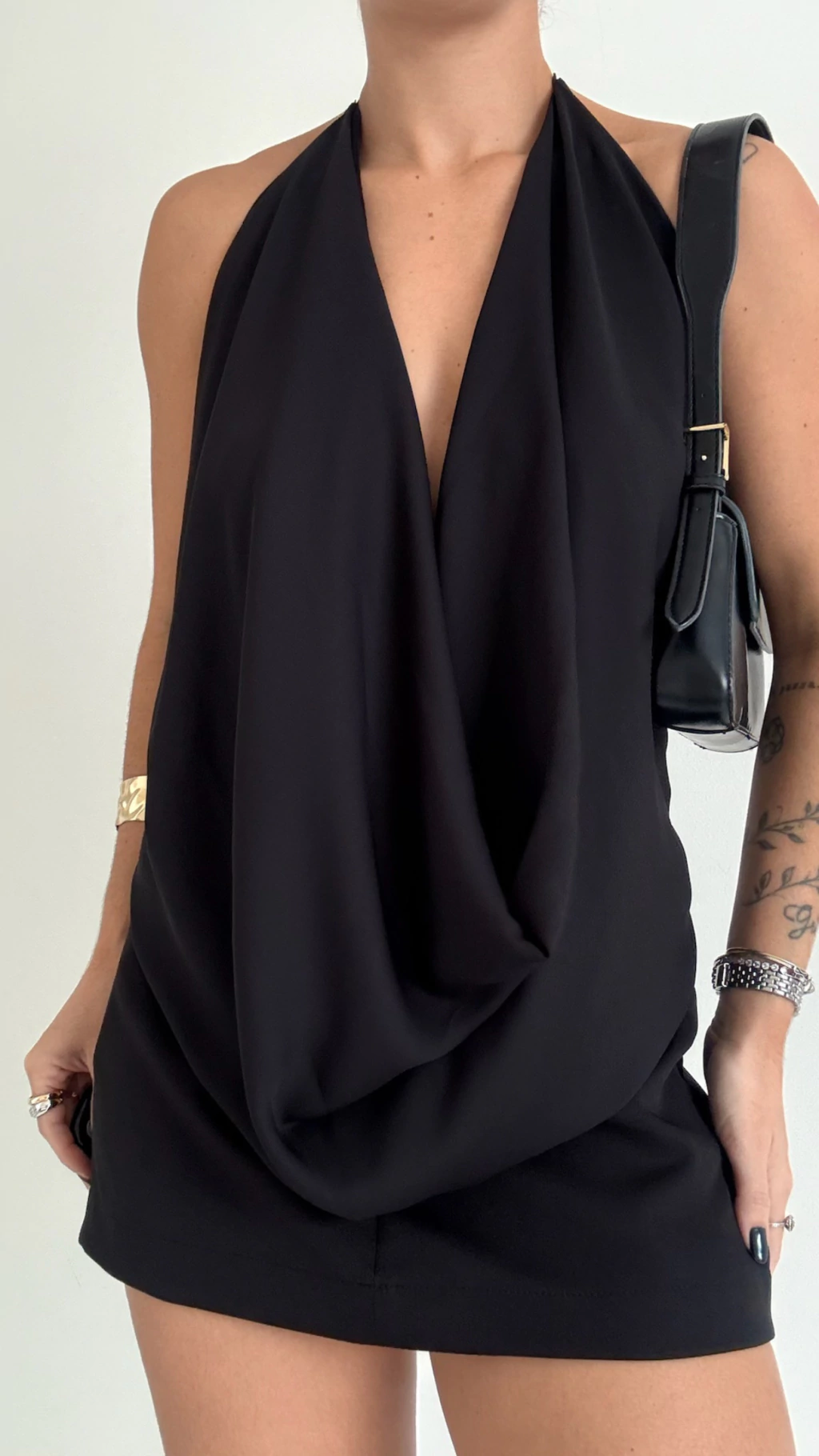 Blusa Frente única Margot Preta