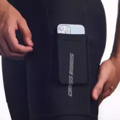 CALZA CORTA HOMBRE CON BOLSILLOS Negra CROSS en internet