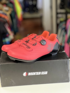 ZAPATOS MOUNTAIN GEAR ROAD RED SALE MIXTOS