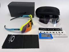 Gafas Oakley Sutro Lite Sweep Vented Marco Amarillo Patilla Celeste Espejado Naranja - comprar online