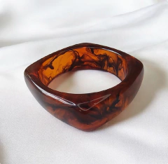 Bracelete Resina Quadrado - comprar online
