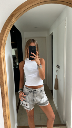 Short Tiro Bajo Gris Roto