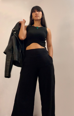 CROPPED MALU EM TRICÔ na internet