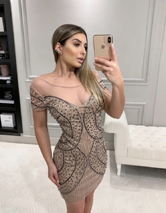 Vestido manga curta com paetê e pedraria