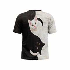REMERA GATOS NEGRO Y BLANCO YIN YANG ARTEMIX AX-2445 en internet