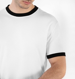Camiseta Ringer Tee BASIC - Gola Preta - comprar online