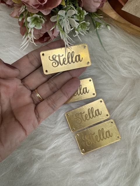 Plaquinhas em acrílico personalizadas. 2,5x5,0cm - 4 unidades