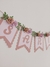 Banderín con flores en relieve (precio por letra) - comprar online