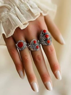 Anel Indiano com Duas Pedras Coral CPBR na internet