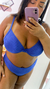Conjunto de biquíni modelo hot pants com sutiã meia taça azul
