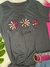 tshirt três flores love (plus size) na internet