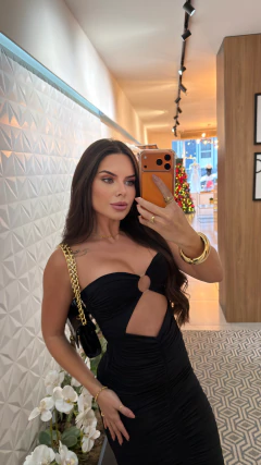 VESTIDO ALINE na internet