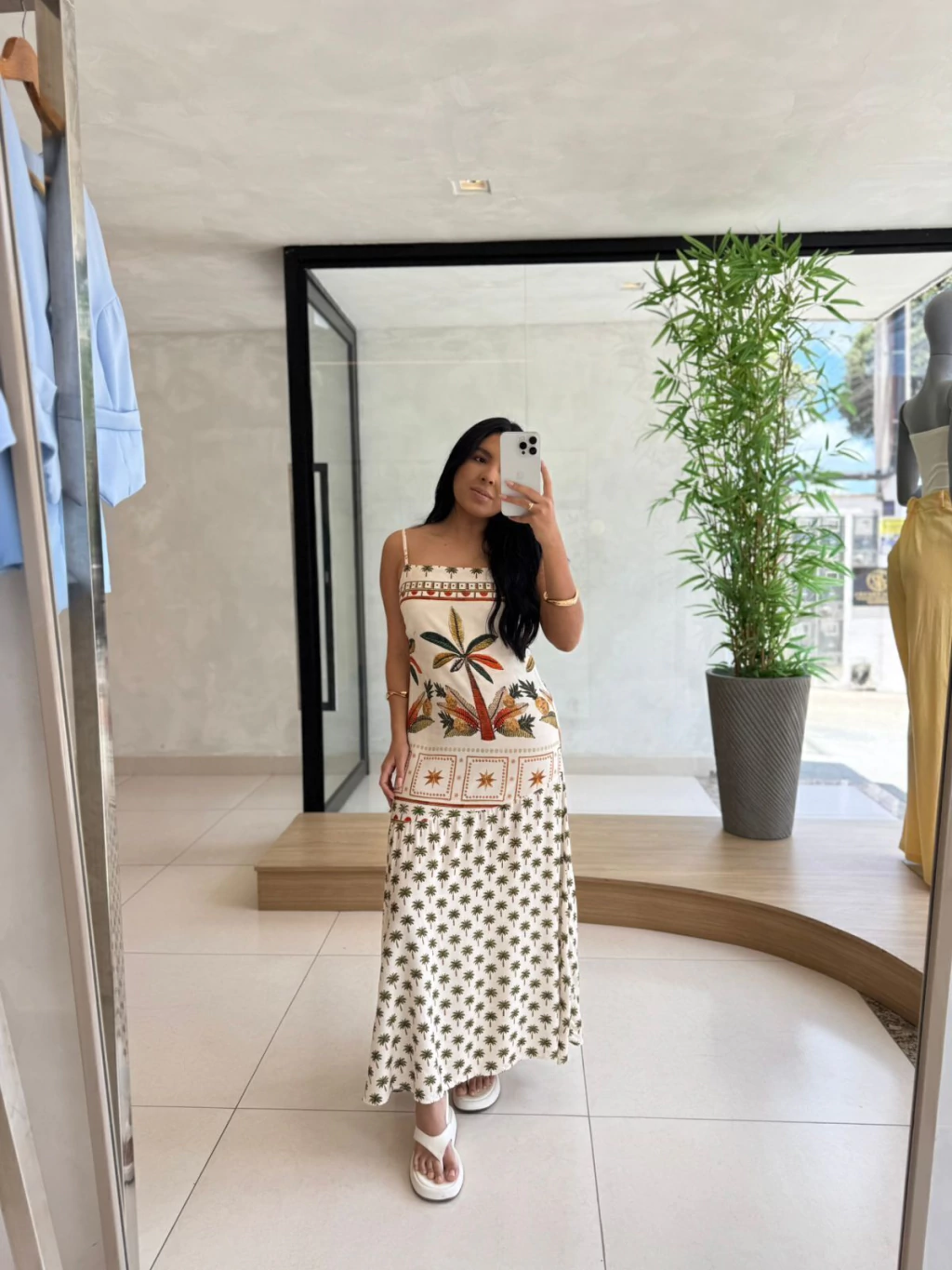 VESTIDO COQUEIRO
