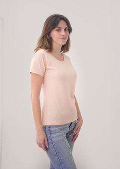 Remera Básica de Mujer Durazno en internet