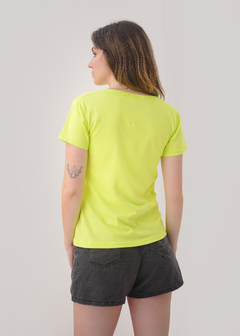 Remera Básica de Mujer Lima en internet