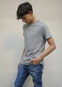 Remera Niño Básica Gris Rata - comprar online