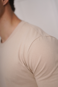 Remera Básica Beige en internet