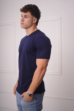 Remera Básica Azul Marino - ABALAK
