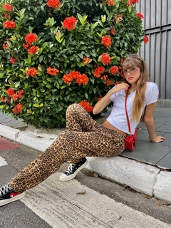 CALÇA ONCINHA
