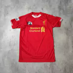 Camiseta Liverpool retro Luis Suarez Standard Chartered roja titular en internet