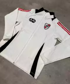 Campera River blanca lisa en internet