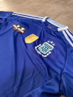 Camiseta AFA suplente copa america azul con rayas celestes en internet