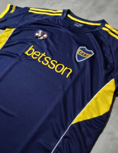 Camiseta Boca Betsson azul oscura entrenamiento 2026 talle especial - tienda online