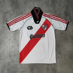 Camiseta River Ortega retro Quilmes cuello negro