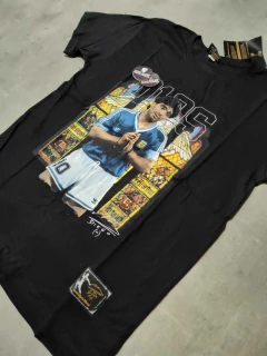 Remera Maradona 1990 negra en internet