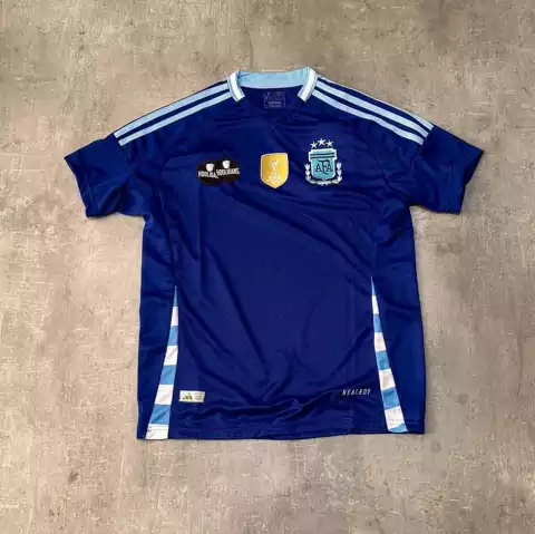 Camiseta AFA suplente copa america azul con rayas celestes
