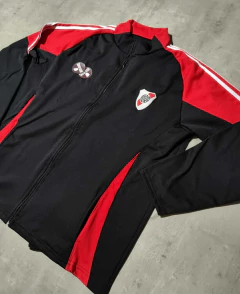 Campera River negra talle especial - tienda online