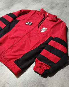 Rompeviento River retro rojo mangas rayadas - comprar online