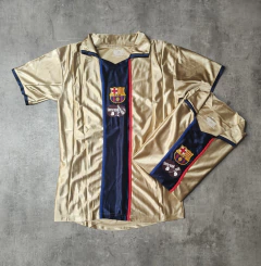 Imagen de Camiseta Barcelona Riquelme dorada retro importada 2002