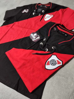 Remera vintage River negra oficial en internet