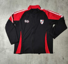 Campera River negra talle especial - Hooligans Bahía