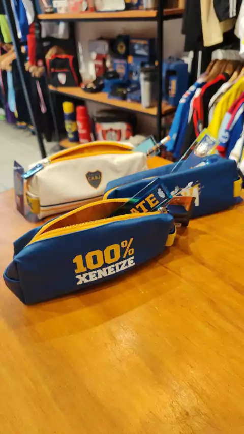 Cartuchera Boca + utiles