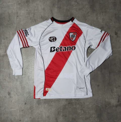 Camiseta River betano titular 2026 manga larga Quintero en internet