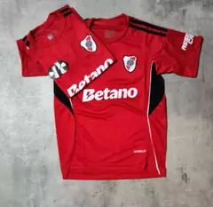 Camiseta River Betano entrenamiento roja 2026 - Hooligans Bahía