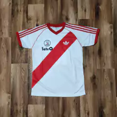 Camiseta River fate blanca 1986 retro en internet