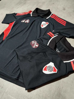 Chomba River negra con vivos rojos 2026 - tienda online