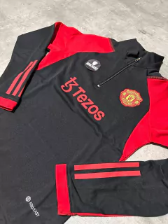 Buzo Manchester United negro medio cierre niño en internet