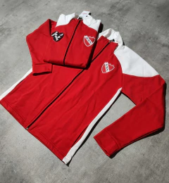 Campera Independiente roja tiras blancas - tienda online