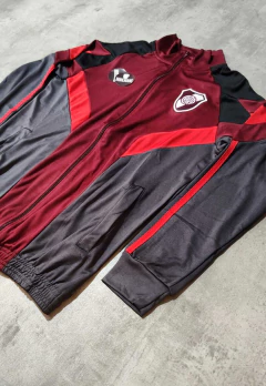 Campera River retro multicolor en internet