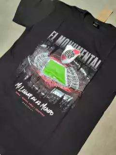 Remera River Estadio Monumental negra en internet