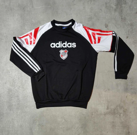 Buzo River retro negro y blanco